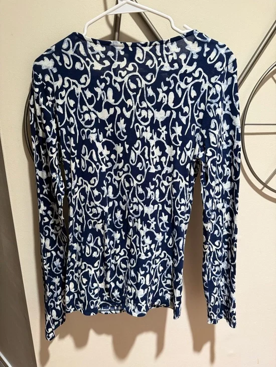 Lucky Brand Navy & White V-Neck Printed Long Sleeve Blouse, Size L - Picture 4 of 5